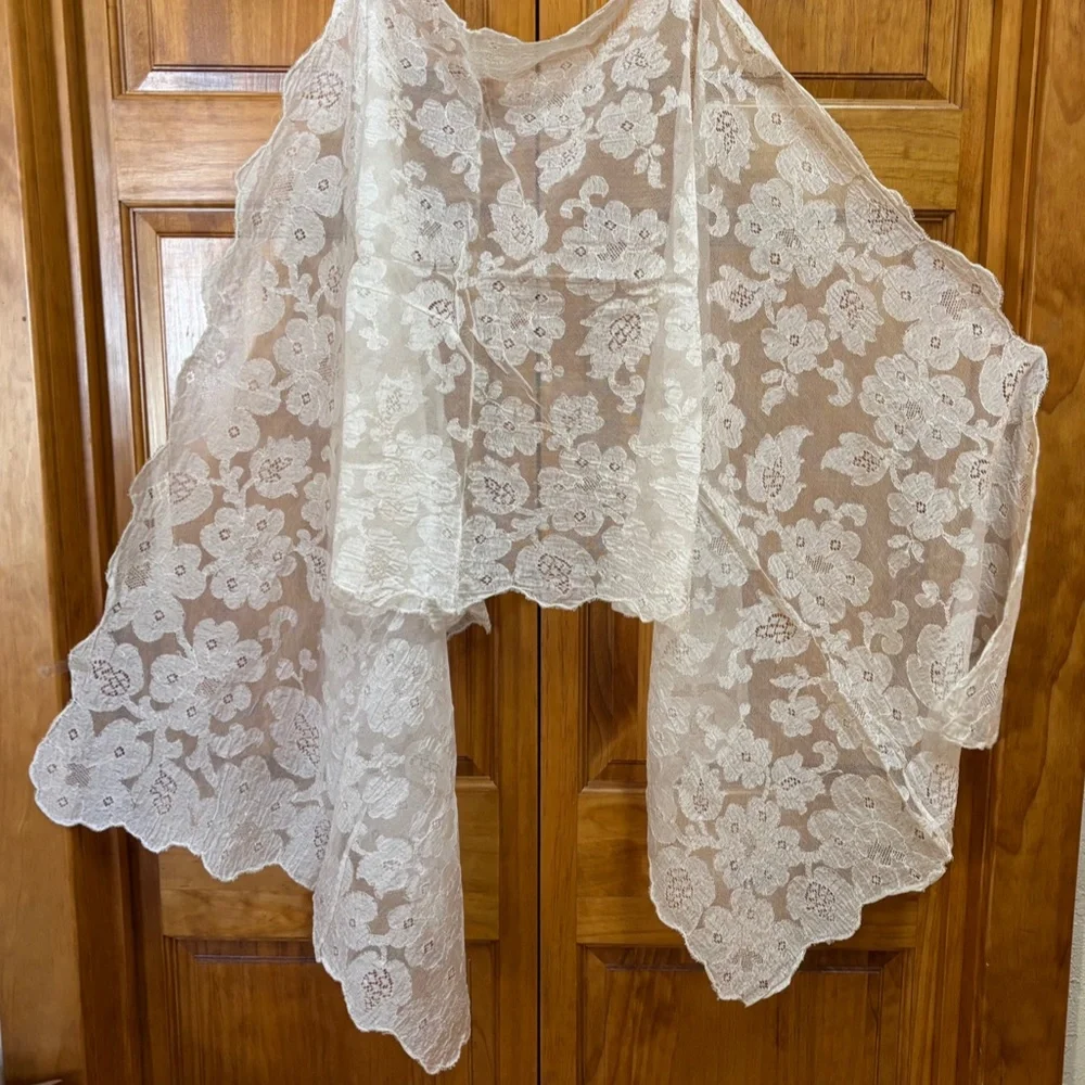 Lacy Sheer Table Runner